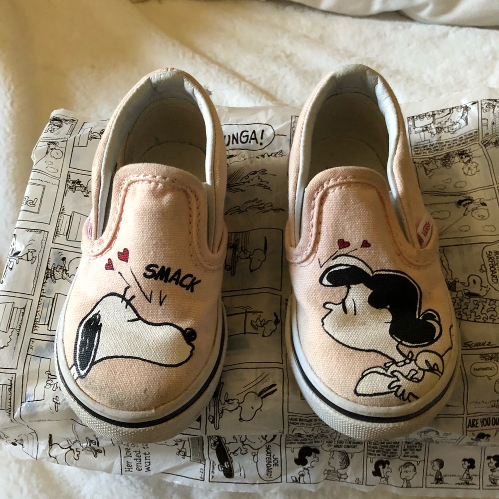 Adorable Peanut Vans for baby